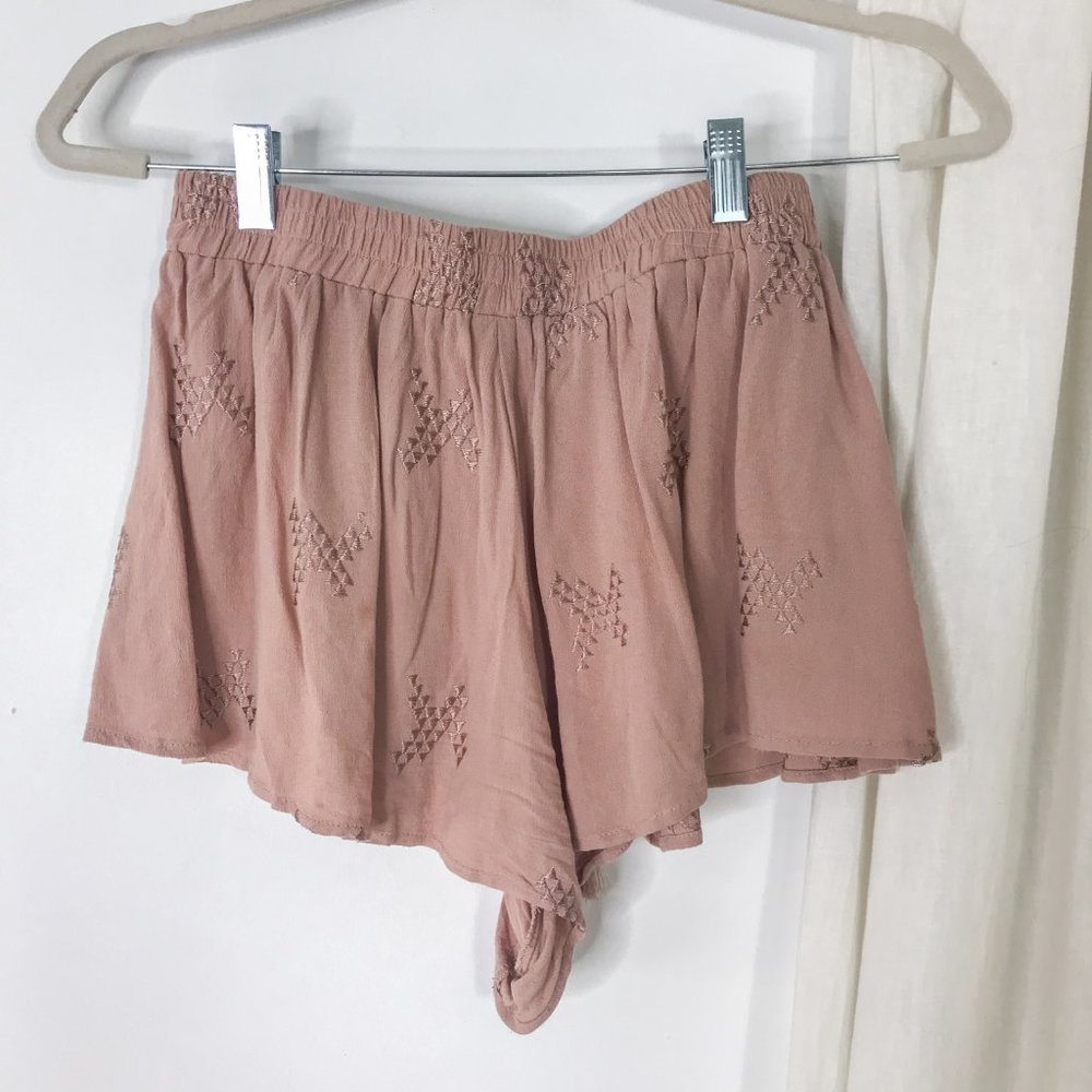 Lulus Feel the Tide Mauve Embroidered Shorts Blush - Picture 6 of 7